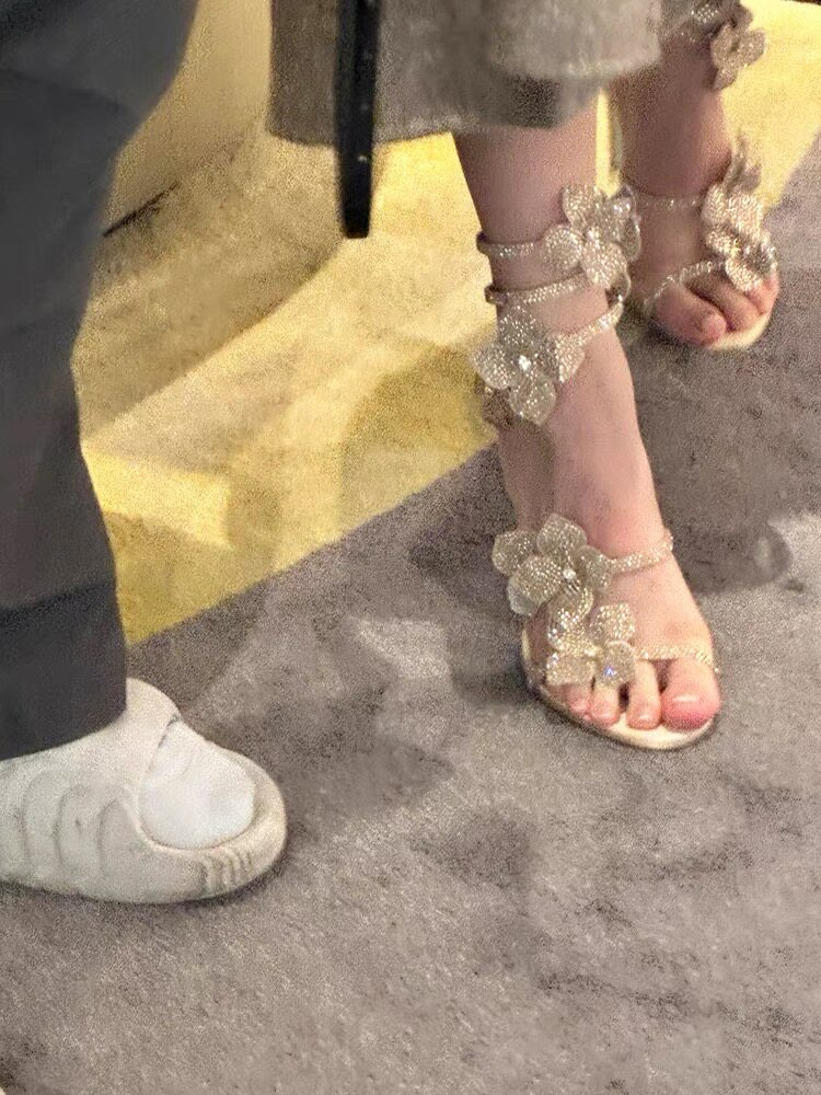 Женские босоножки на шпильке с – обзор и цена Sandal Strappy Heeled